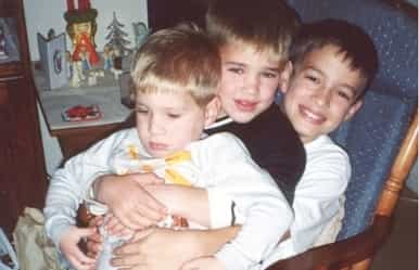 See what happened when three grown-up brothers recreated their childhood photos See what happened when three grown-up brothers recreated their childhood photos