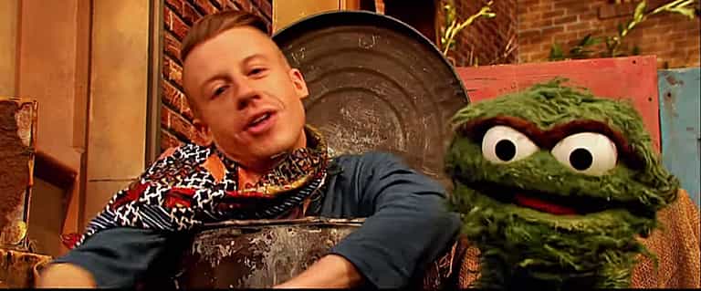 WATCH: Rapper Macklemore gets down with Oscar the Grouch on Sesame Street WATCH: Rapper Macklemore gets down with Oscar the Grouch on Sesame Street