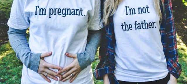 This couple ROCKED the T-shirt baby announcement