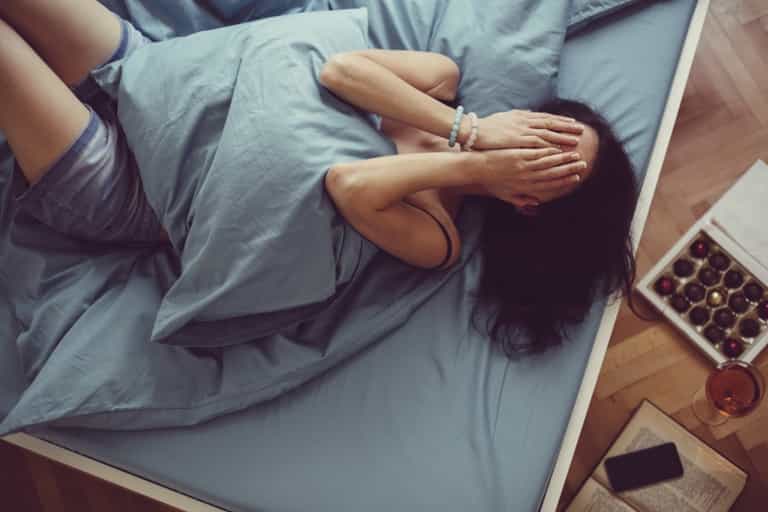 Still Awake? This Brilliant Trick Will Help You Fall Asleep in ONE Minute Still Awake? This Brilliant Trick Will Help You Fall Asleep in ONE Minute