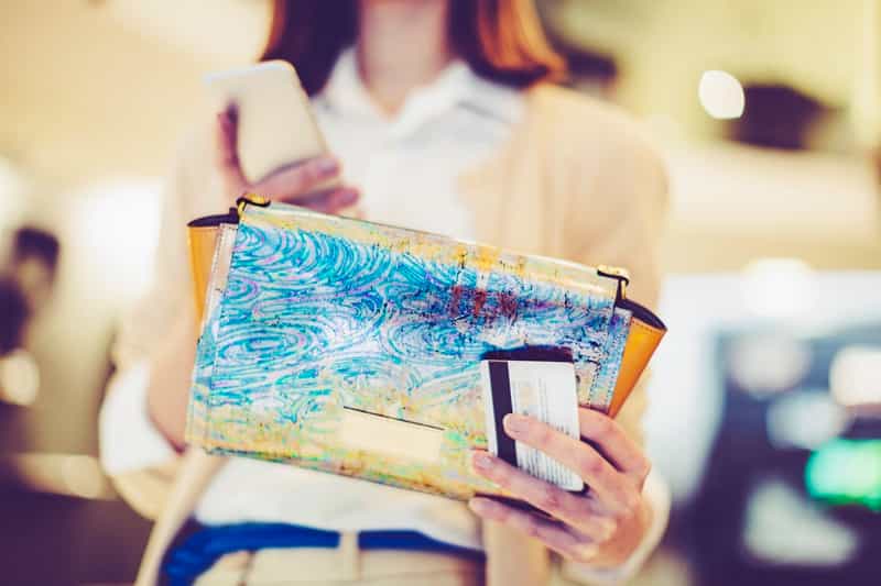 8 Essential Handbag Items Every Working Mum’s Gonna Need