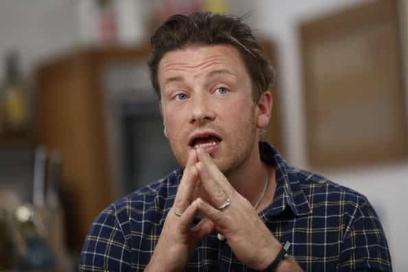 Jamie Oliver heroically ‘tackles and pins burglar to ground’ outside his house Jamie Oliver heroically ‘tackles and pins burglar to ground’ outside his house