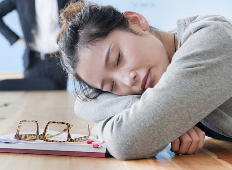 3 ways to wake up looking younger, fresher and more rested (yes, you)