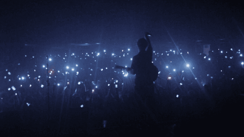 WATCH: A couple got engaged at an Ed Sheeran concert