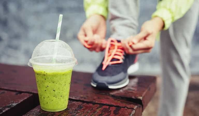 The HerFamily.ie 30 Day Bikini Body Blitz: How to make the BEST breakfast smoothie