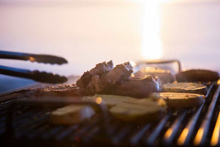 10 really easy hacks for a finger-lickin’ BBQ 10 really easy hacks for a finger-lickin’ BBQ