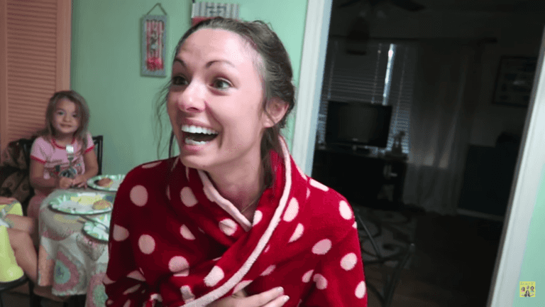 Dad reveals THE most UNEXPECTED pregnancy announcement of all time… to the mum!