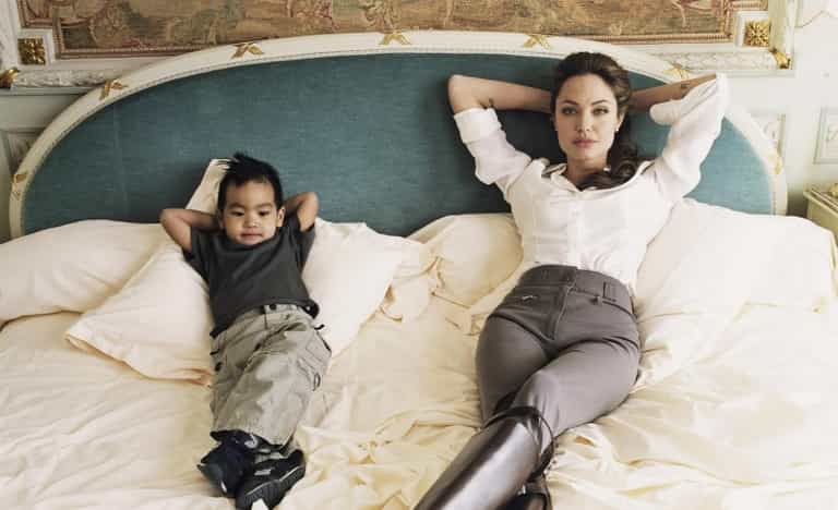 Uh-oh! The nannies reveal what really goes on inside the “Brangelina” household Uh-oh! The nannies reveal what really goes on inside the “Brangelina” household