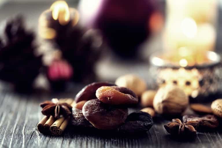 7 ways to keep a healthy balance this Christmas 7 ways to keep a healthy balance this Christmas