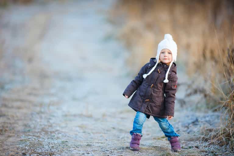 Video shows importance of removing your child’s coat in car seat