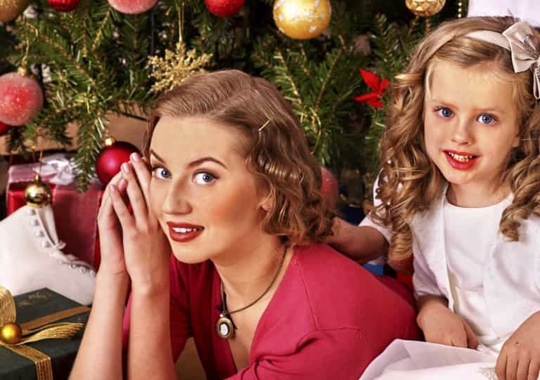 What’s Christmas without colds, cookies and… wigs?