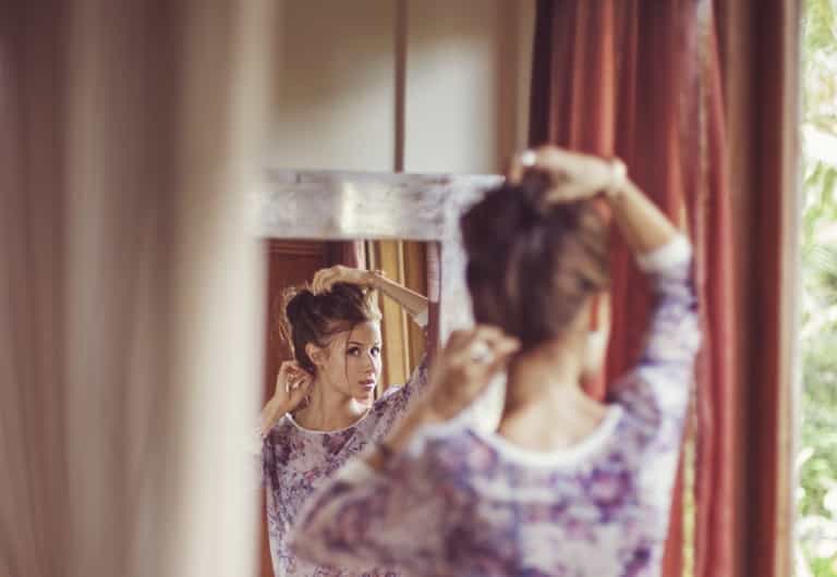 Beware! These 5 Hair Fails Are Making You Look OLDER Beware! These 5 Hair Fails Are Making You Look OLDER