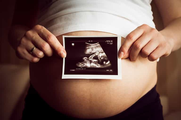 Doctors try to better understand embryo implantation in IVF
