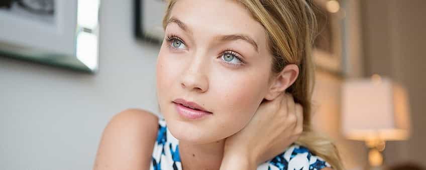How to Get Healthy, Glowing Skin in Four Easy Steps
