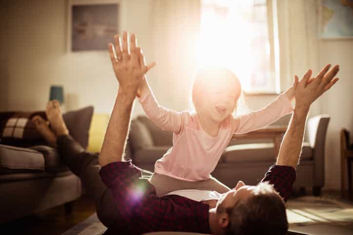 20 Things Dads Of Daughters Need To Know (According To Experts)