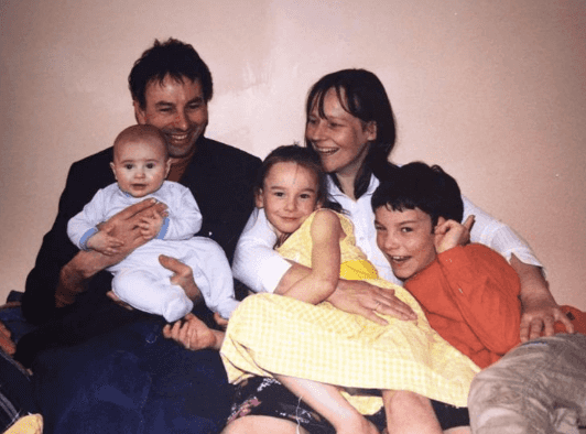 Fund set up for children orphaned when their parents died from cancer in the same week