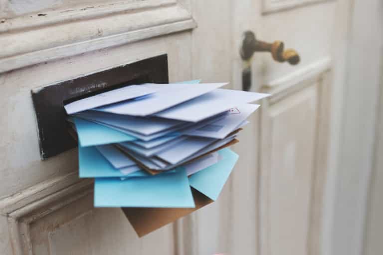Convicted killer Graham Dwyer has been writing letters to au pair from his prison cell