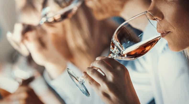 The ban of alcohol sales on Good Friday is to be abolished