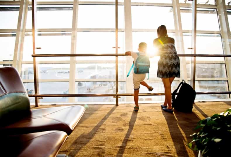 Ryanair to only allow one small carry-on bag on flights