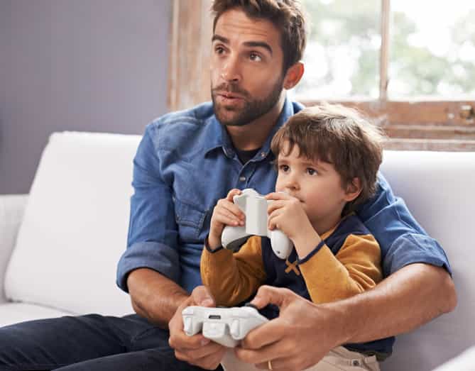 Gamers brains ARE changed by video games (but it’s not all bad news)