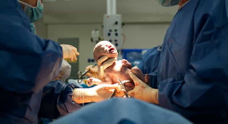 Woman sues hospital claiming she was given a C-section without anaesthesia
