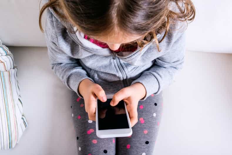 This mum’s post showing age restrictions for social media is eye opening