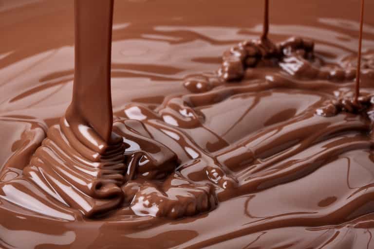 Oh my! You can now buy a giant Cadbury egg loaded with Daim pieces