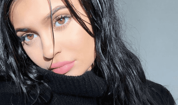 Kylie Jenner has given birth to a ‘beautiful and healthy baby girl’