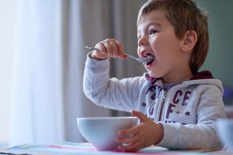 Mum told she’s ‘starving’ her son after friend finds out what’s in packed lunch