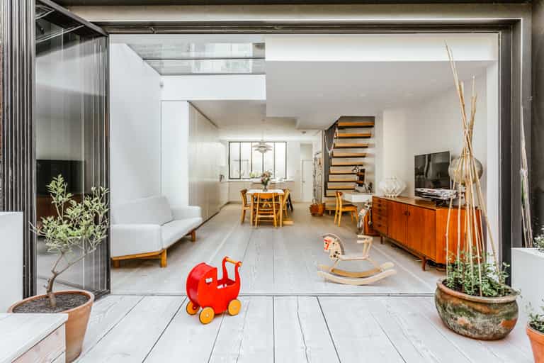 5 STUNNING family-friendly properties you can rent in the UK this spring 5 STUNNING family-friendly properties you can rent in the UK this spring