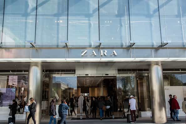 This cosy €16 Zara jumper is just what we need for chilly mornings
