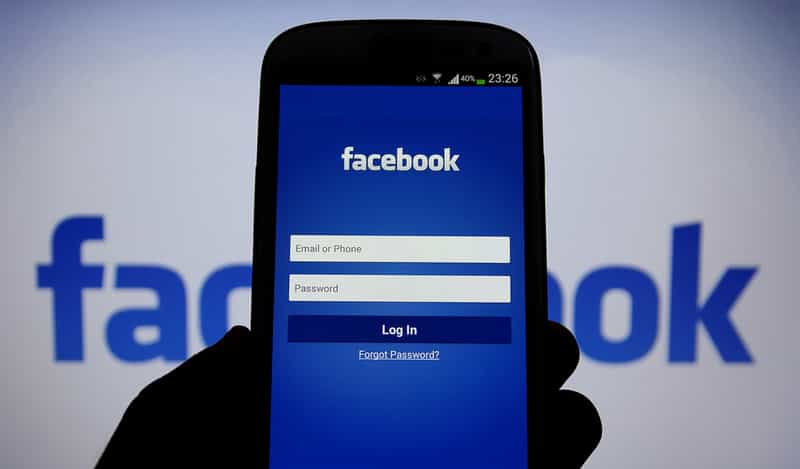Facebook to block all foreign 8th Amendment referendum ads from today