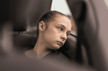 Mum called cruel after telling her daughter ‘she looked fat’ in her clothes