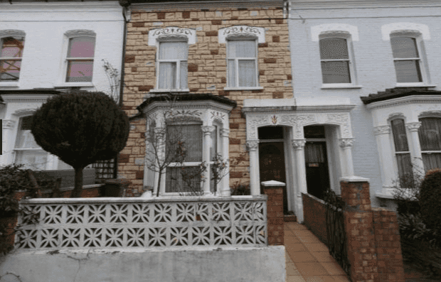 Mums are giving out about this ‘messy’ €1.5m house for sale