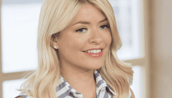 Not for us! Holly’s latest outfit is a look you’ll either love or hate
