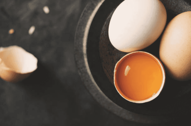 Breakfast hack: Here’s how to scramble an egg INSIDE its shell
