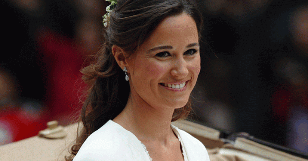 Pippa Middleton wore a stunning maxi dress to Wimbledon this weekend and we’re obsessed