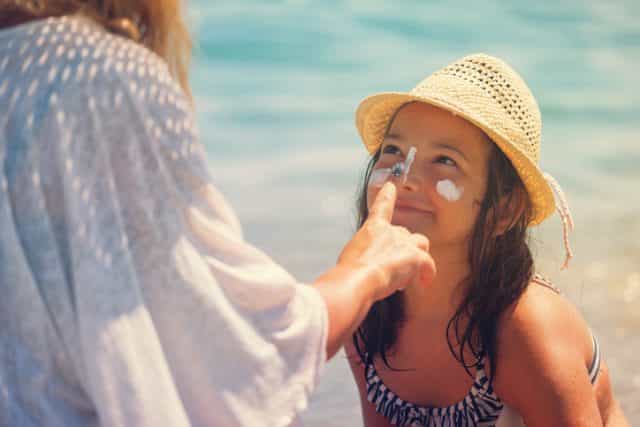 Irish people urged to be ‘sun smart’ as temperatures may reach record highs