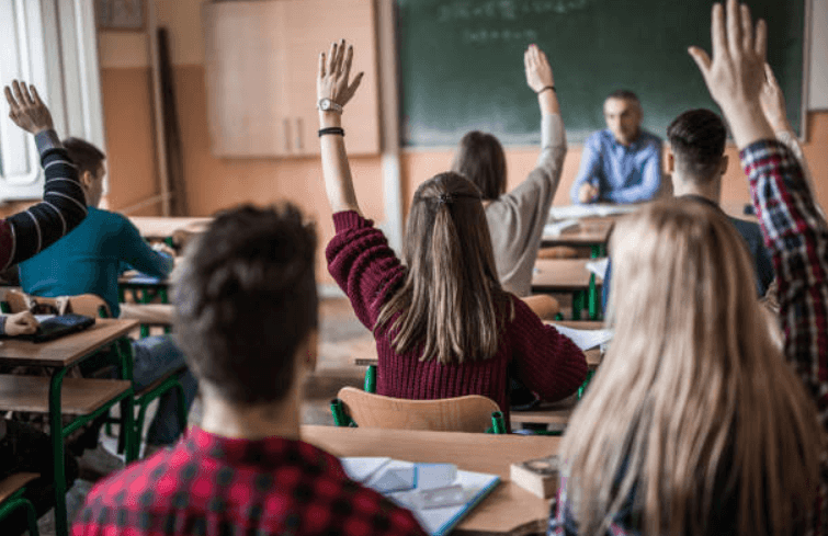 Mum complains about no-uniform days, saying it ‘differentiates’ the kids
