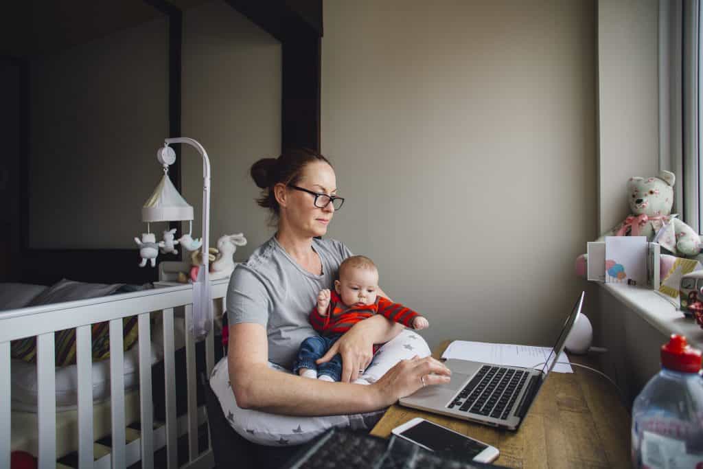 Mum shares photo that perfectly sums up the struggles of working mums