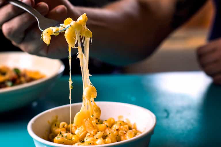 9 things to add to your mac n cheese recipe to make it that little bit different