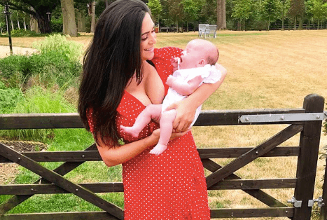 Casey Batchelor’s postpartum ‘Instagram vs real life’ photo is so, so brilliant