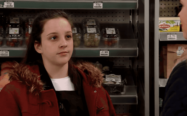 Amy Barlow make a huge decision about her pregnancy in tonight’s Corrie