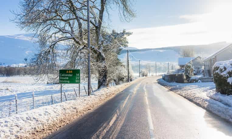 Met Éireann warns of ‘significant snow’, as temperatures set to drop to -5 on Saturday