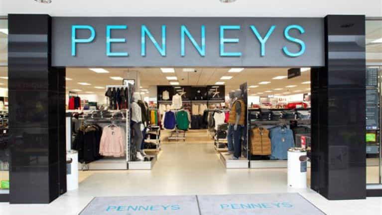 We’re loving this €13 Penneys shirt that comes in six different colours and prints