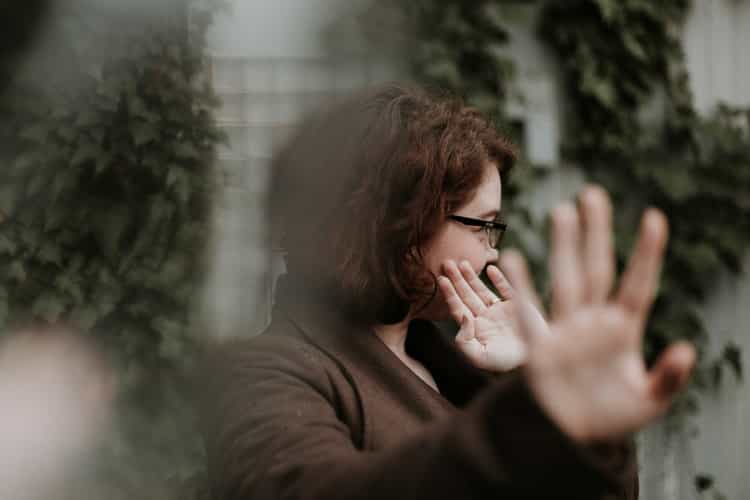Musings: “I’m not ignoring you” — What it’s really like to be the shy mum