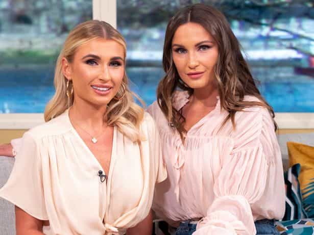 Philip Schofield just quizzed Billie Faiers about the cost of her wedding, and it was SO awkward