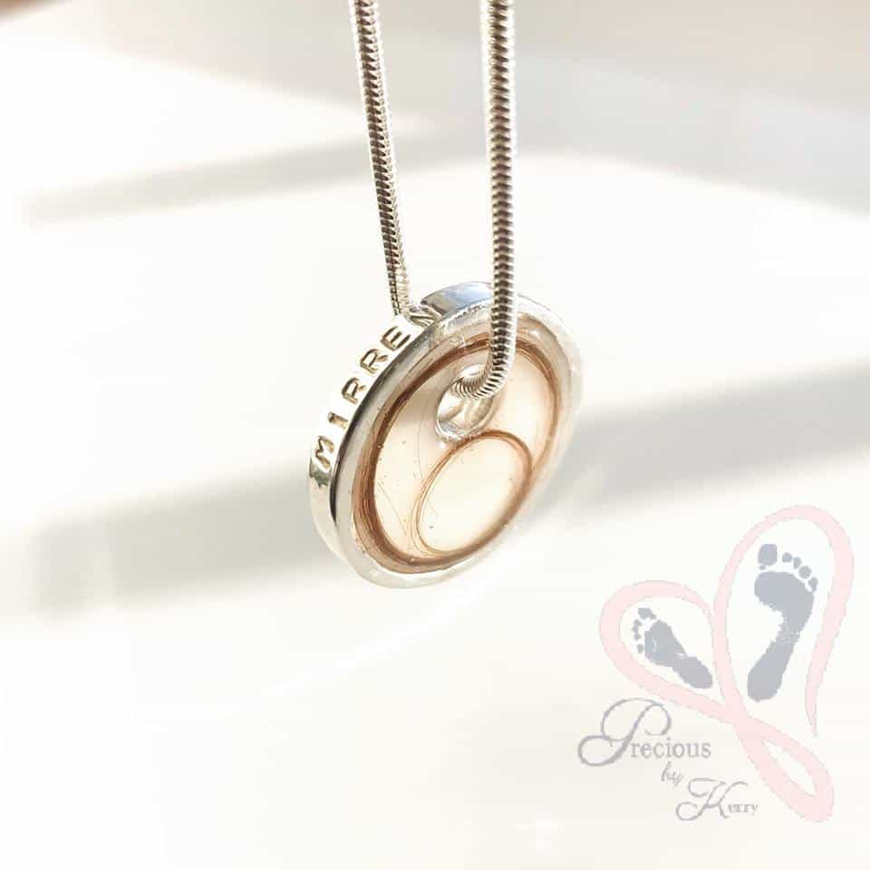 This small business will incorporate your baby’s curls into beautiful jewellery