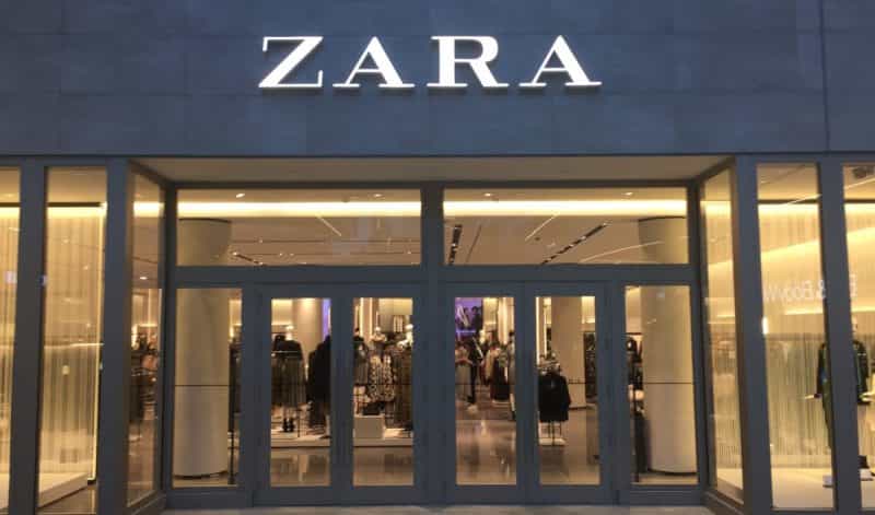 This Zara top is stunning and it’s an affordable must-have at €30