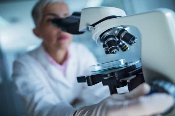Over 2,300 women are still waiting on repeat smear test results